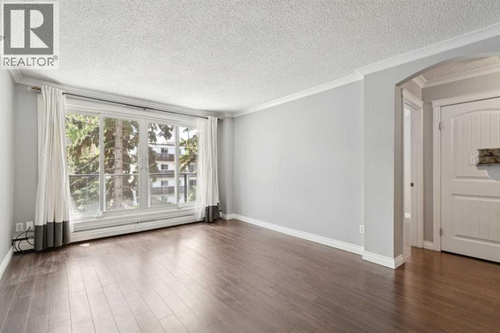 302, 110 24 Avenue SW — photo 5