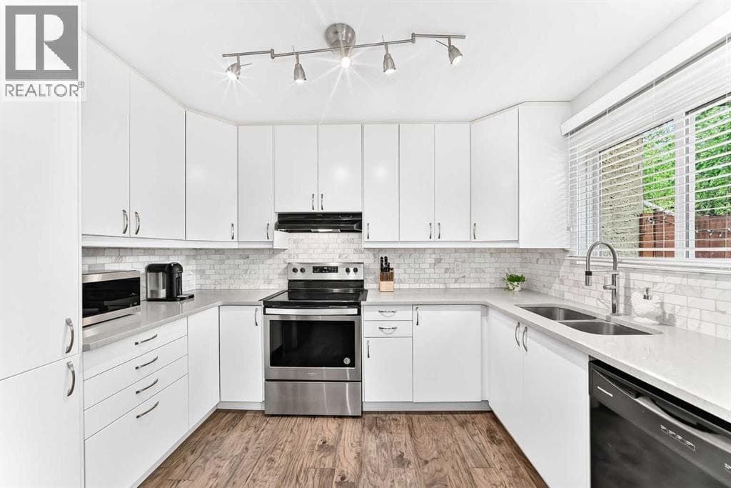 77 Edgeford Way NW — photo 5