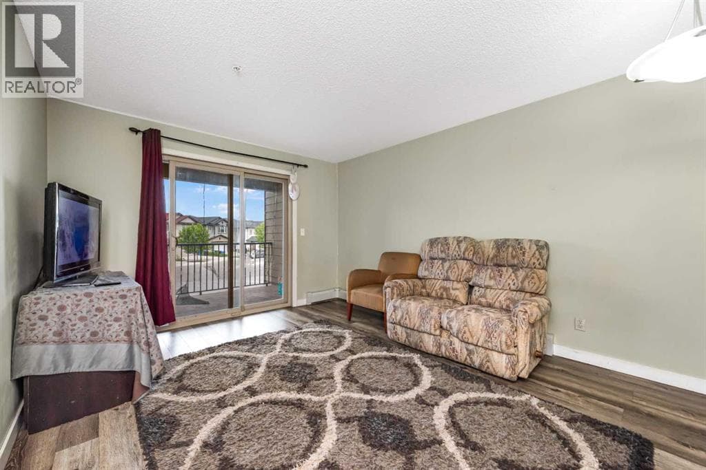 207, 5 Saddlestone Way NE — photo 2