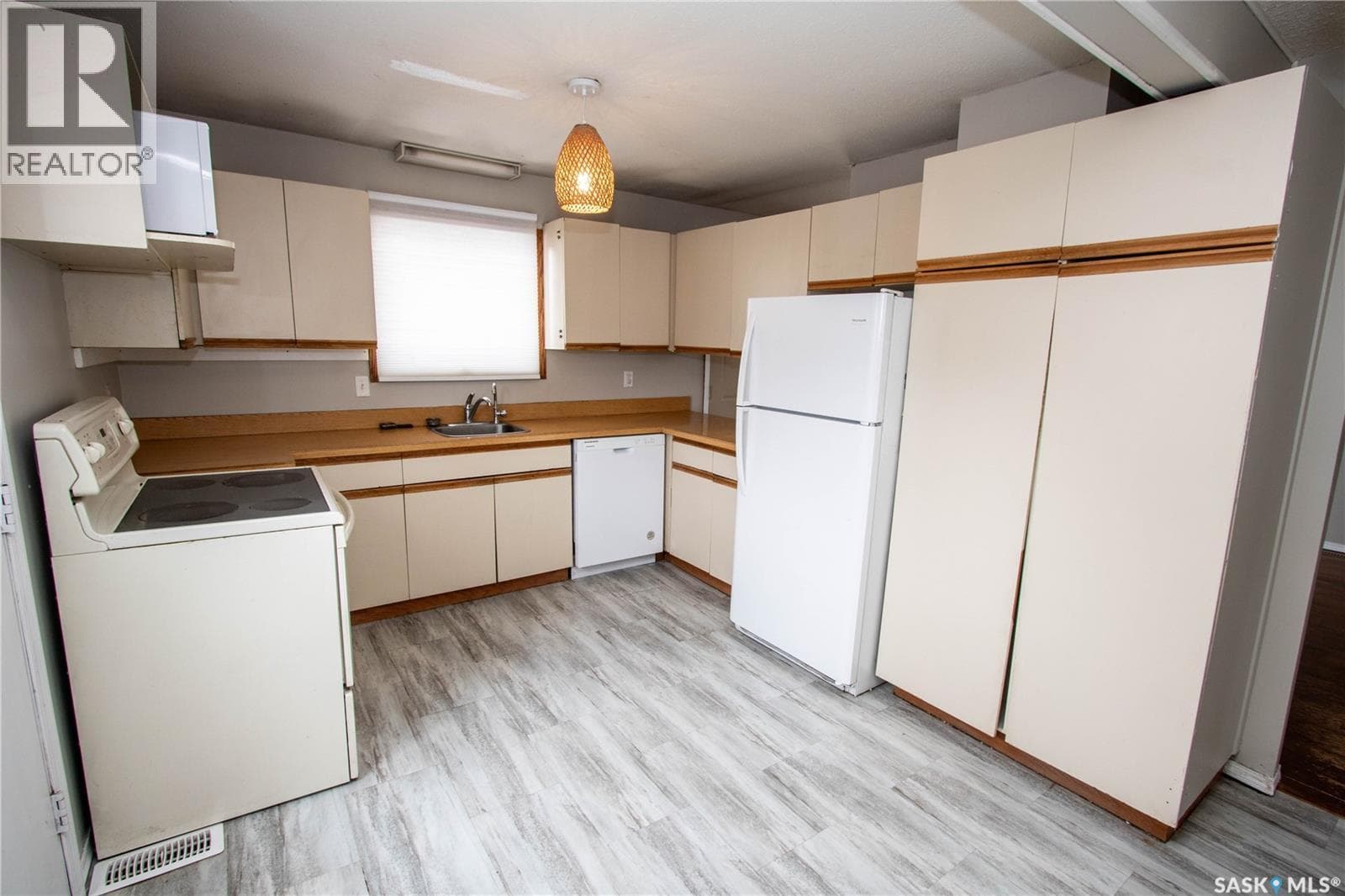 344 Angus STREET — photo 4