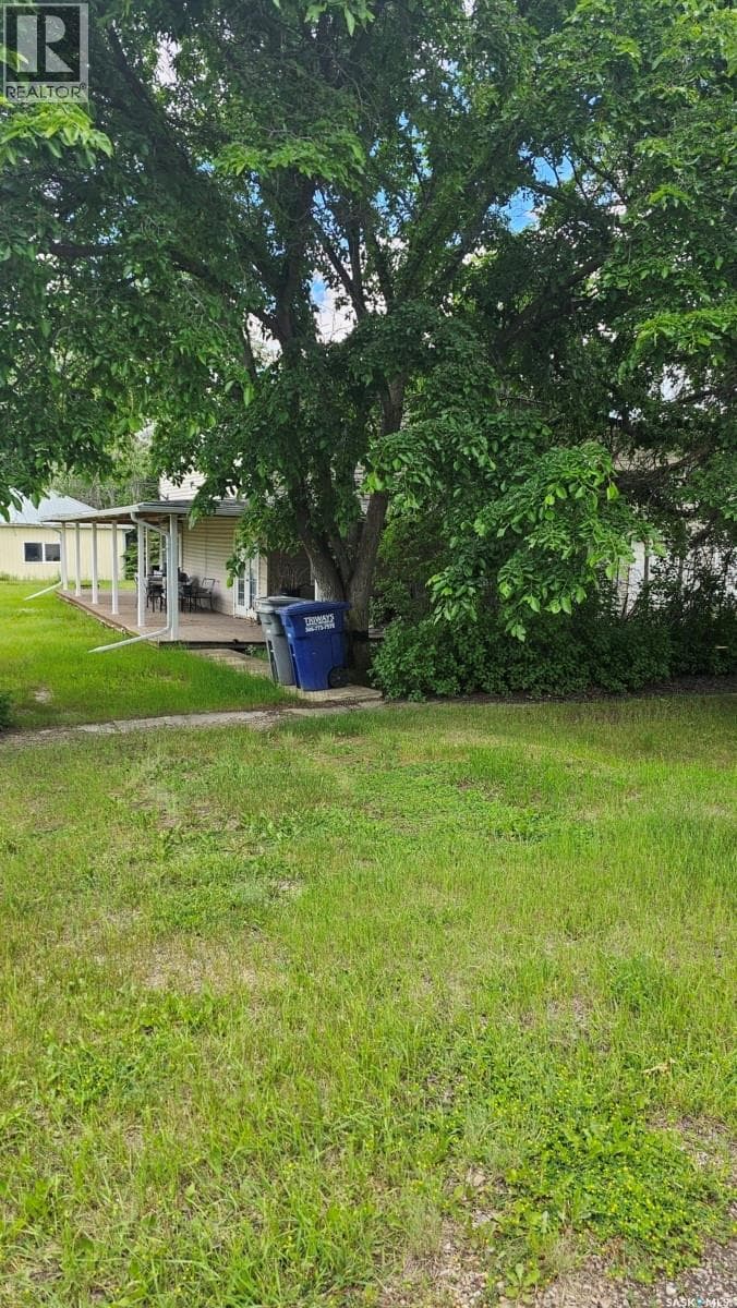 208 Warwick STREET — photo 3