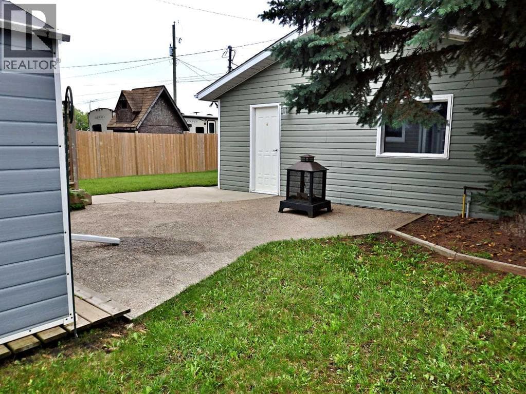 4813 48A Street — photo 4