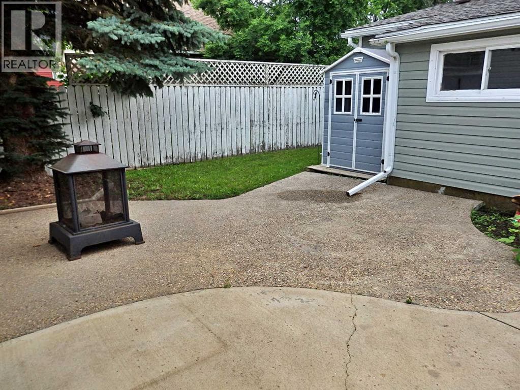 4813 48A Street — photo 5