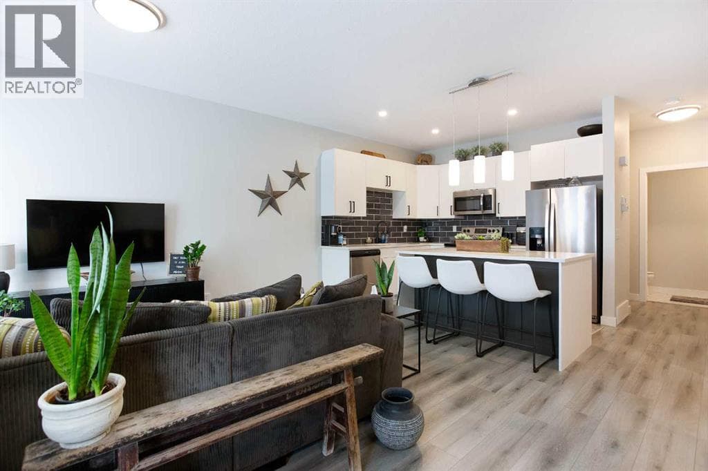 561 Canals Crossing SW — photo 4