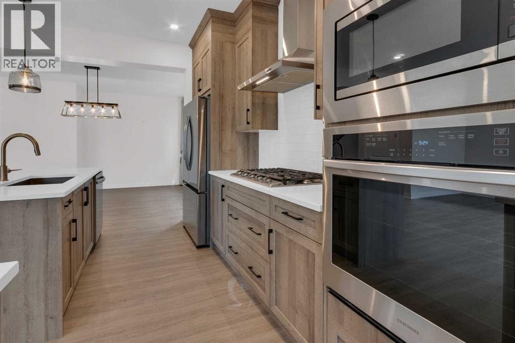 541 Baywater Manor SW — photo 4