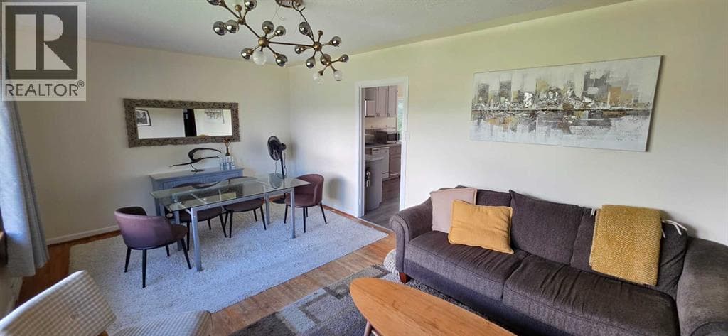 2515 Cochrane Road NW — photo 2