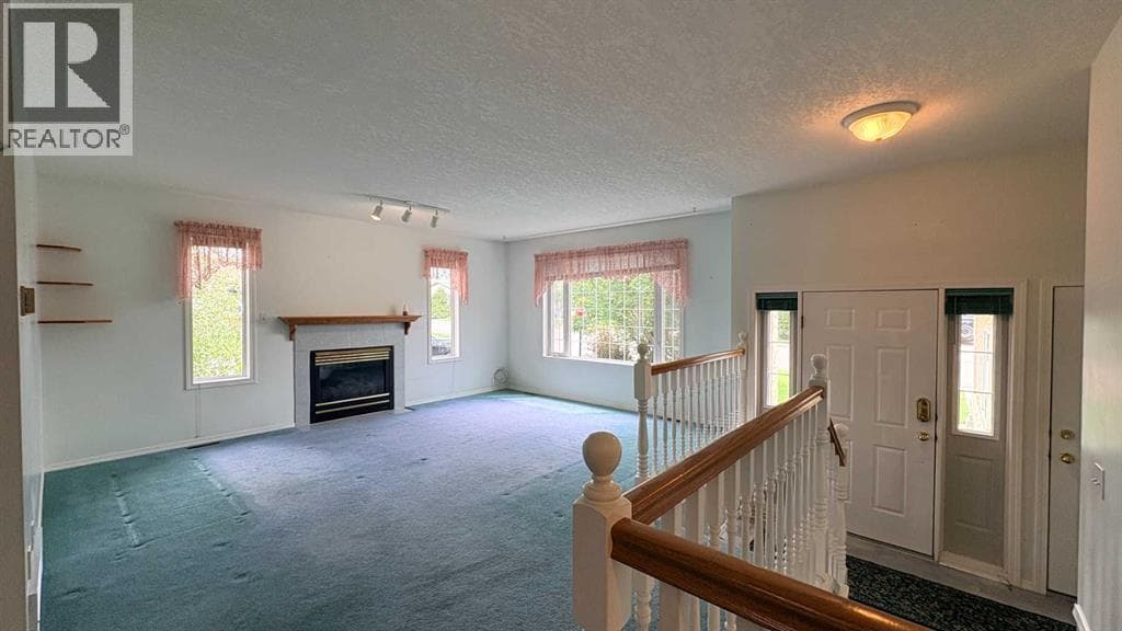 1834 10 Avenue — photo 3
