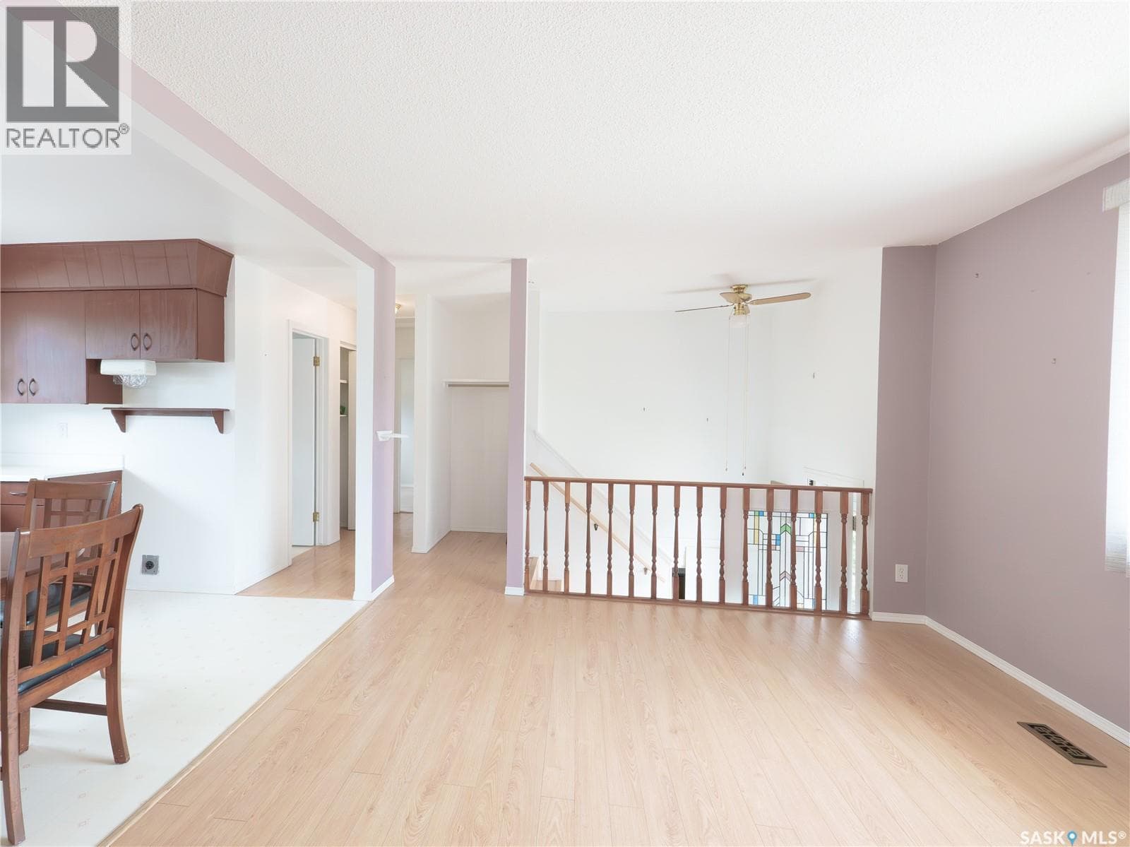 10 Roberts PLACE — photo 4