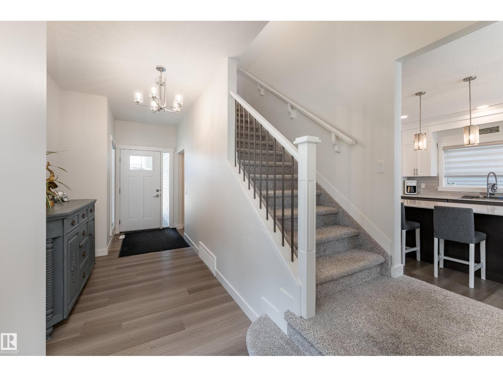 9119 183 AV NW — photo 5
