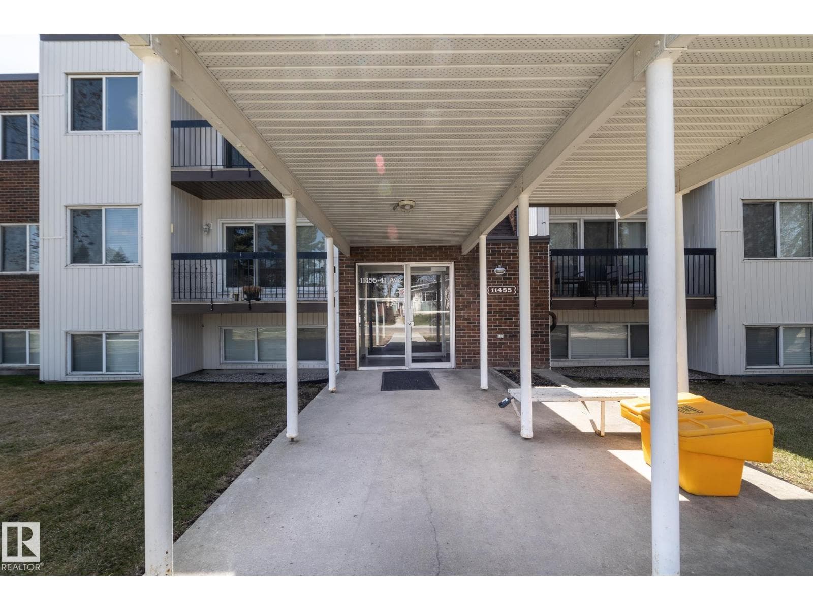 #208 11455 41 AV NW — photo 3