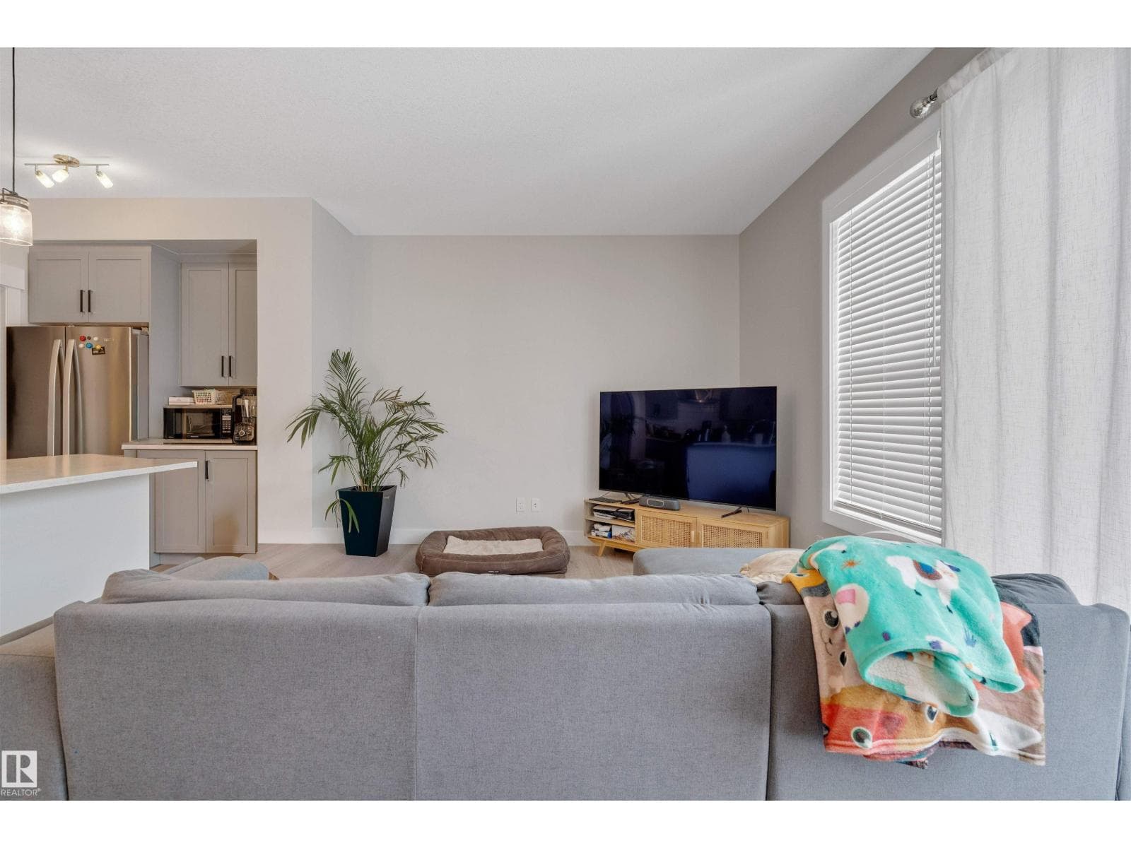 22916 95 AV NW — photo 5