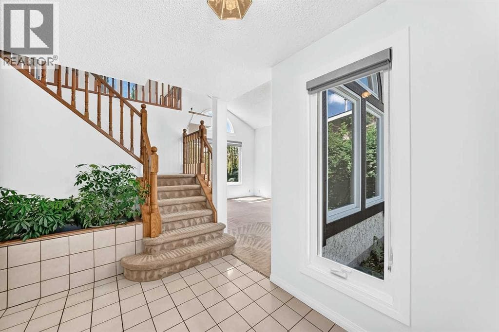 416 Hawkhill Place NW — photo 5