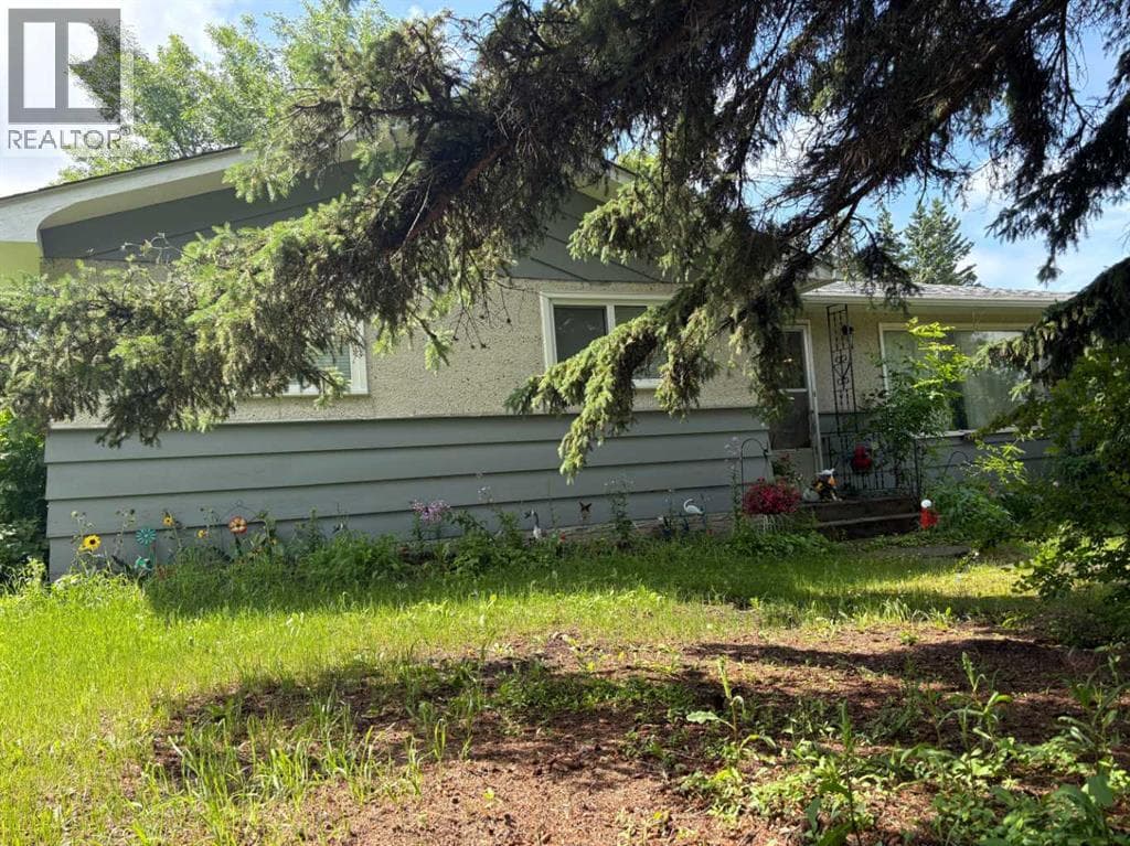 4724 52 Street — photo 3