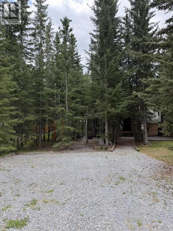 110 4 Avenue SW — photo 2