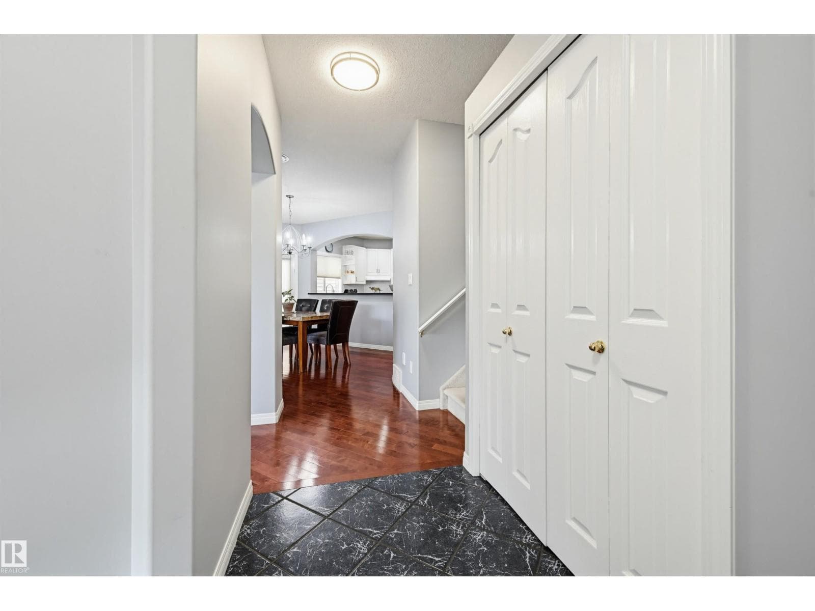 8612 108A ST NW — photo 3