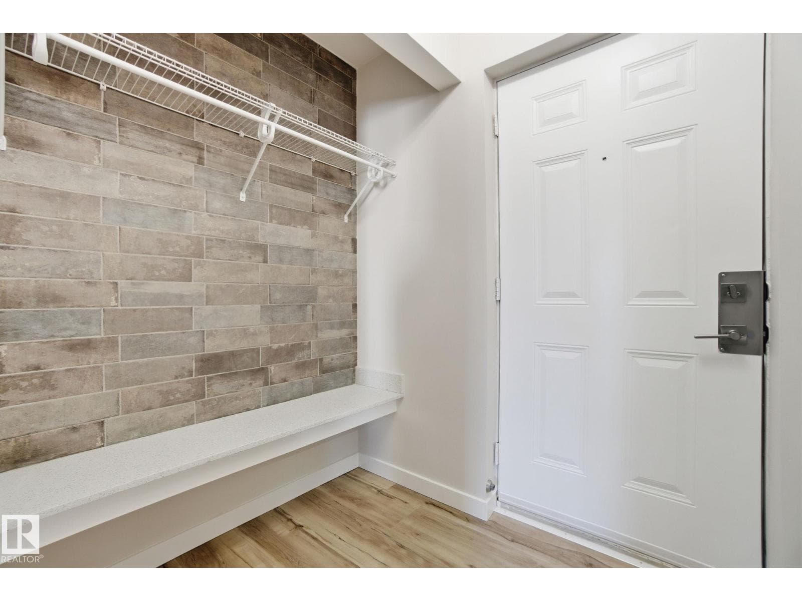71 Lancaster TC NW — photo 2