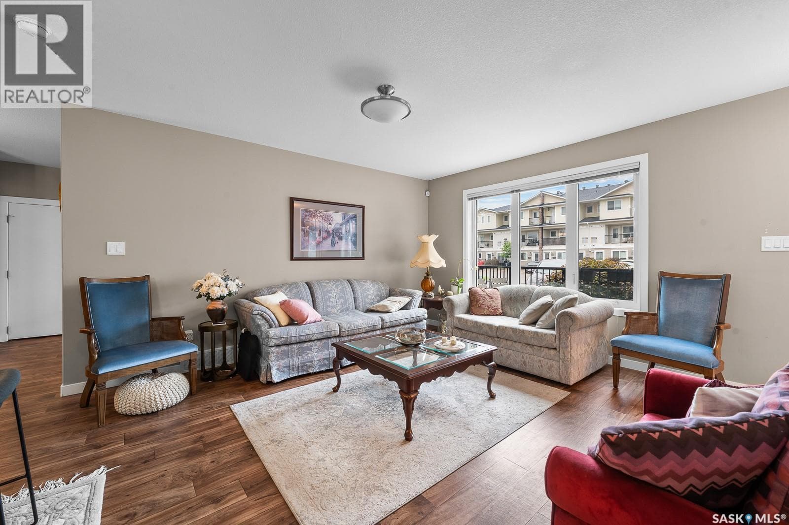 206 1220 Empress STREET — photo 3