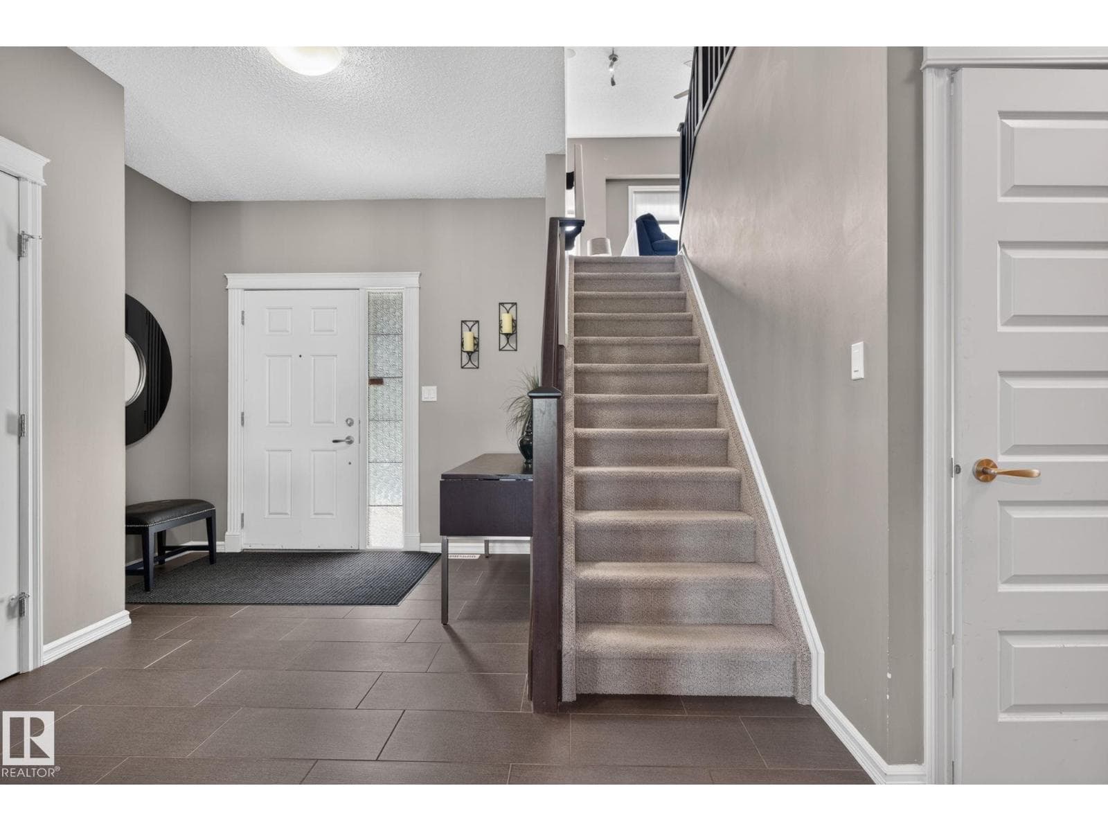 3611 15A ST NW — photo 4