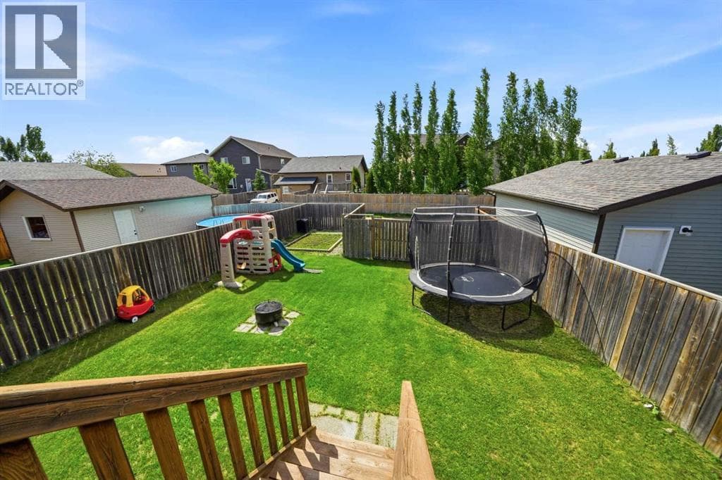 364 Kingston Drive — photo 4