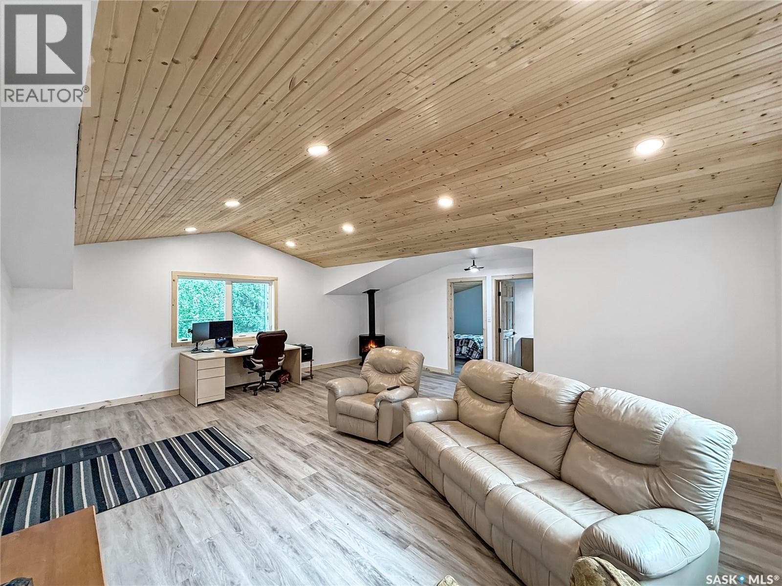 3 White Spruce CRESCENT — photo 5