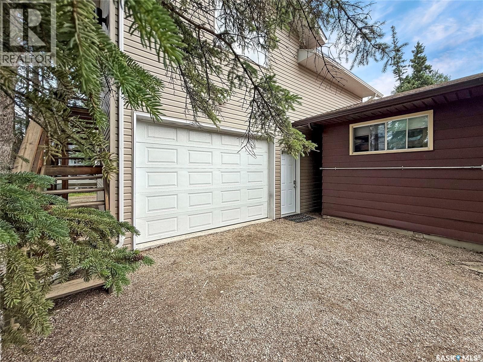 3 White Spruce CRESCENT — photo 3