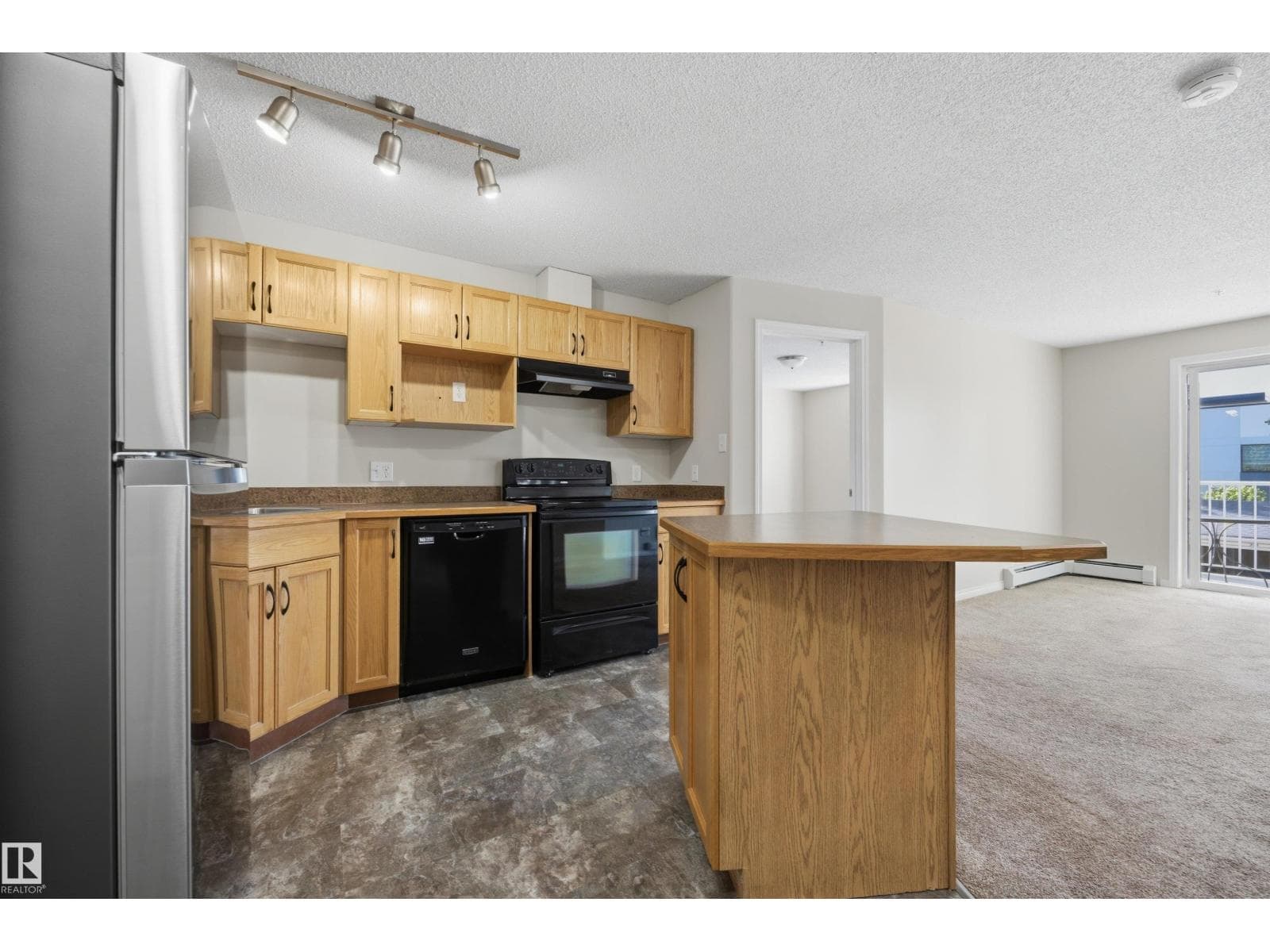 3425 19 ST NW NW — photo 5