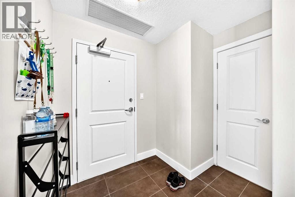1407, 77 Spruce Place SW — photo 4