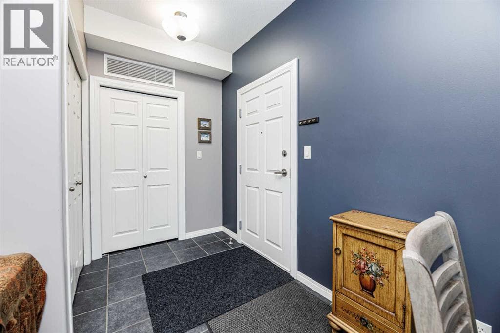 305, 69 Ironstone Drive — photo 4