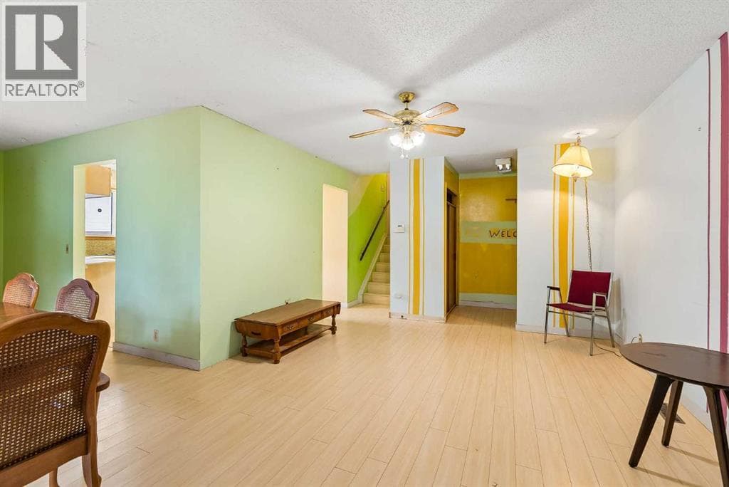 189 Whitaker Close NE — photo 5