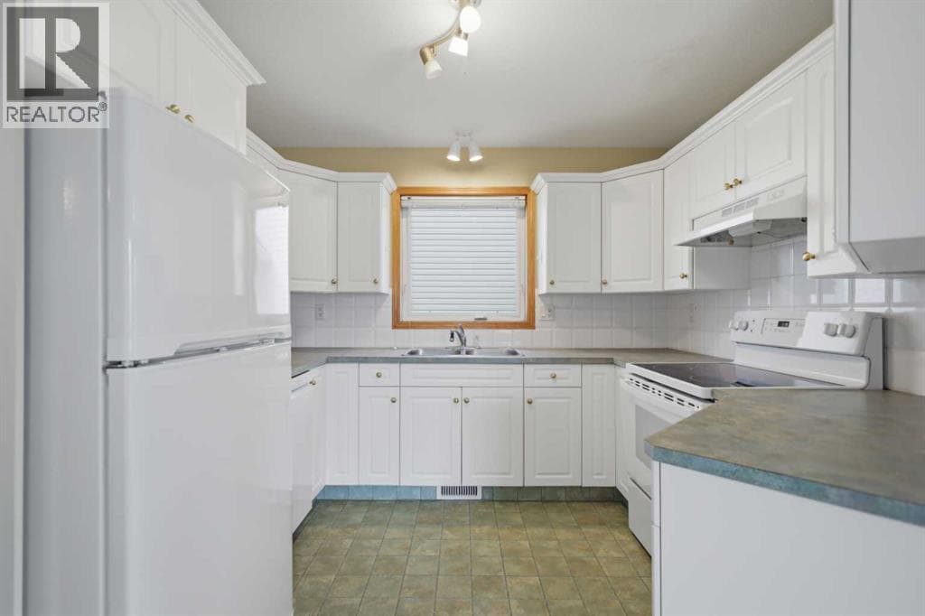 69 Durand Crescent — photo 4