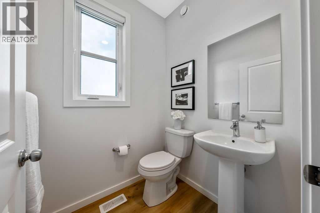 86 Spring Willow Close SW — photo 3