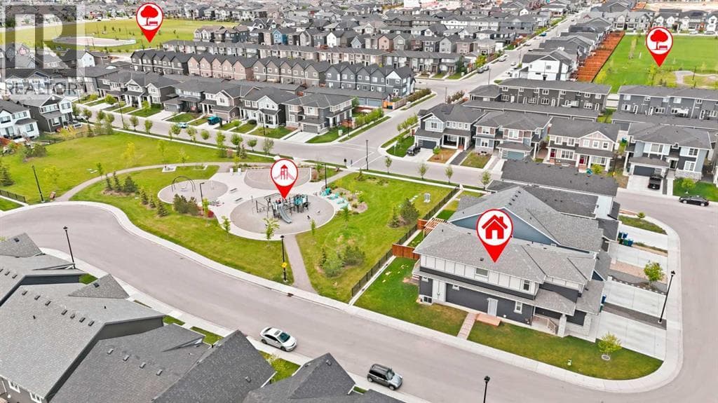 15 Lawrence Green SE — photo 2