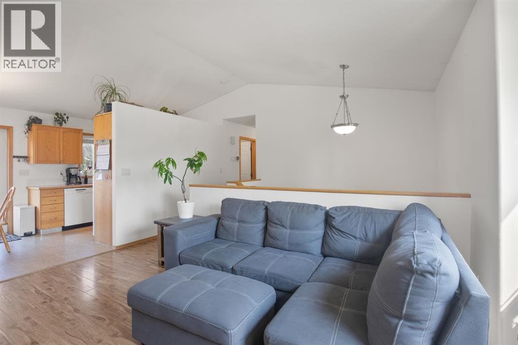 32 Kendrew Drive — photo 3