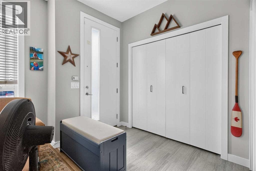 107 Redstone Crescent NE — photo 2