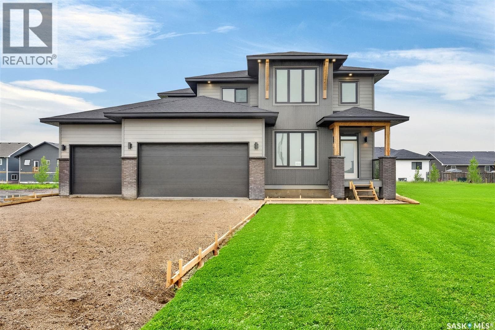 104 Lakewood DRIVE