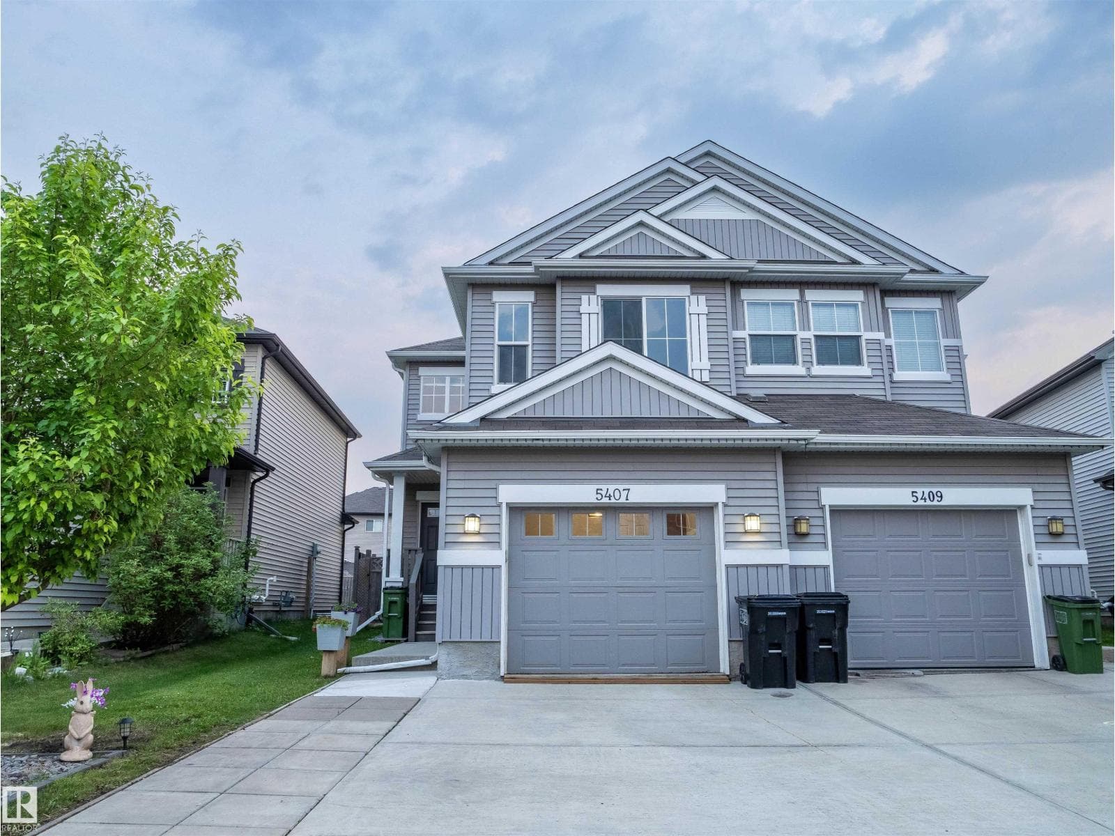 5407 14 AV SW — photo 2