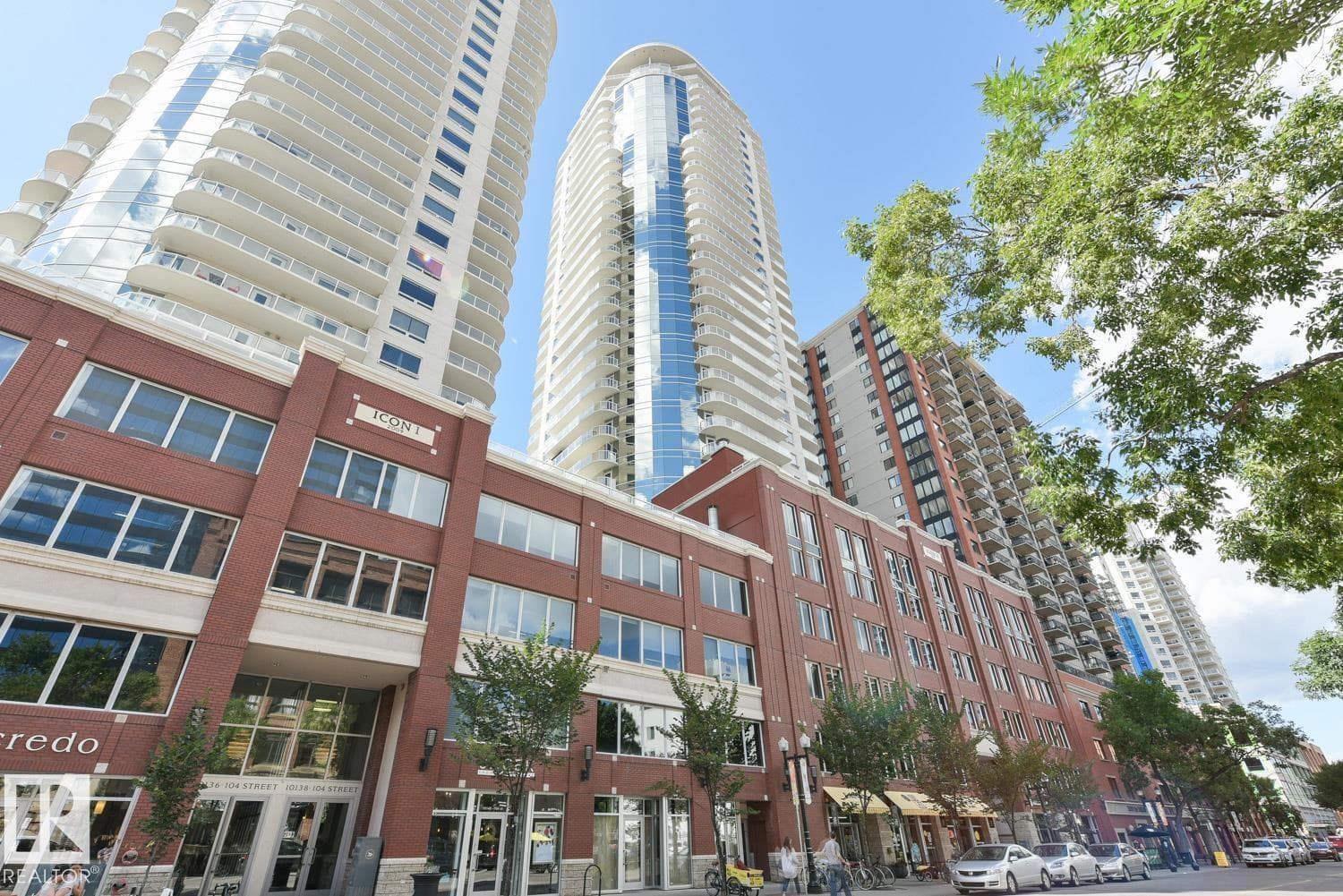 #2204 10152 104 ST NW