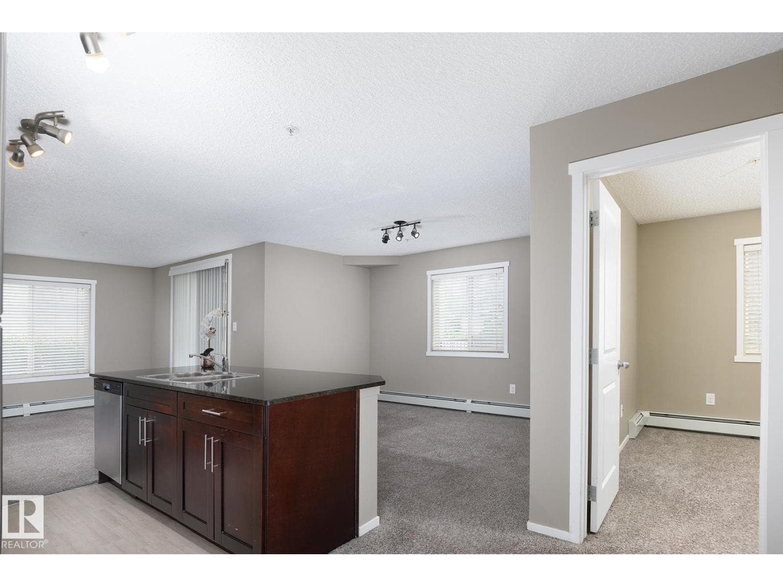 #102 25 ELEMENT DR — photo 4