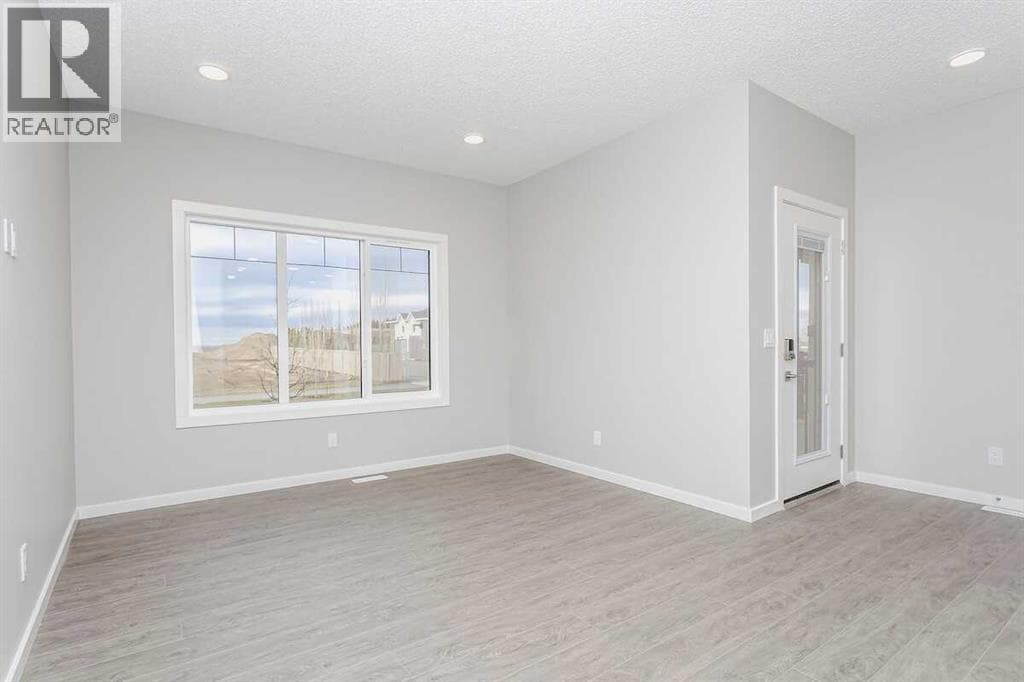222 Heartwood Parade SE — photo 2