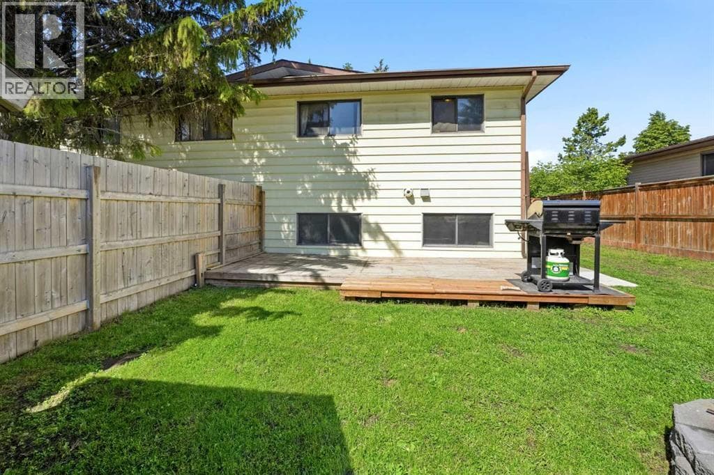 9 Griffiths Avenue — photo 2