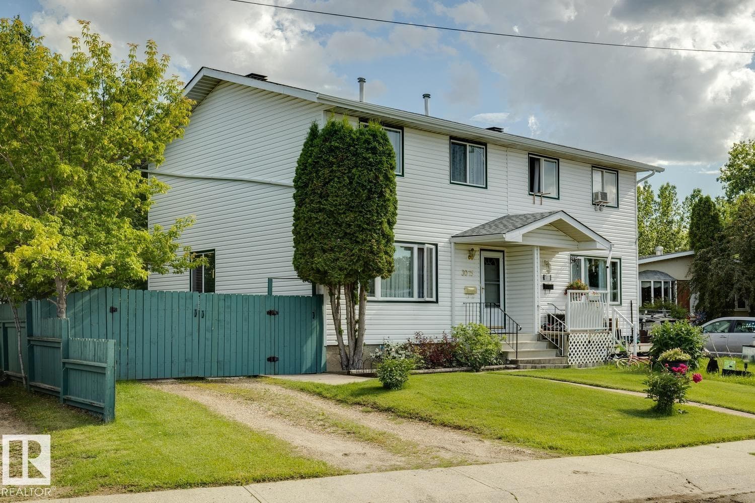 3015 131 AV NW — photo 2