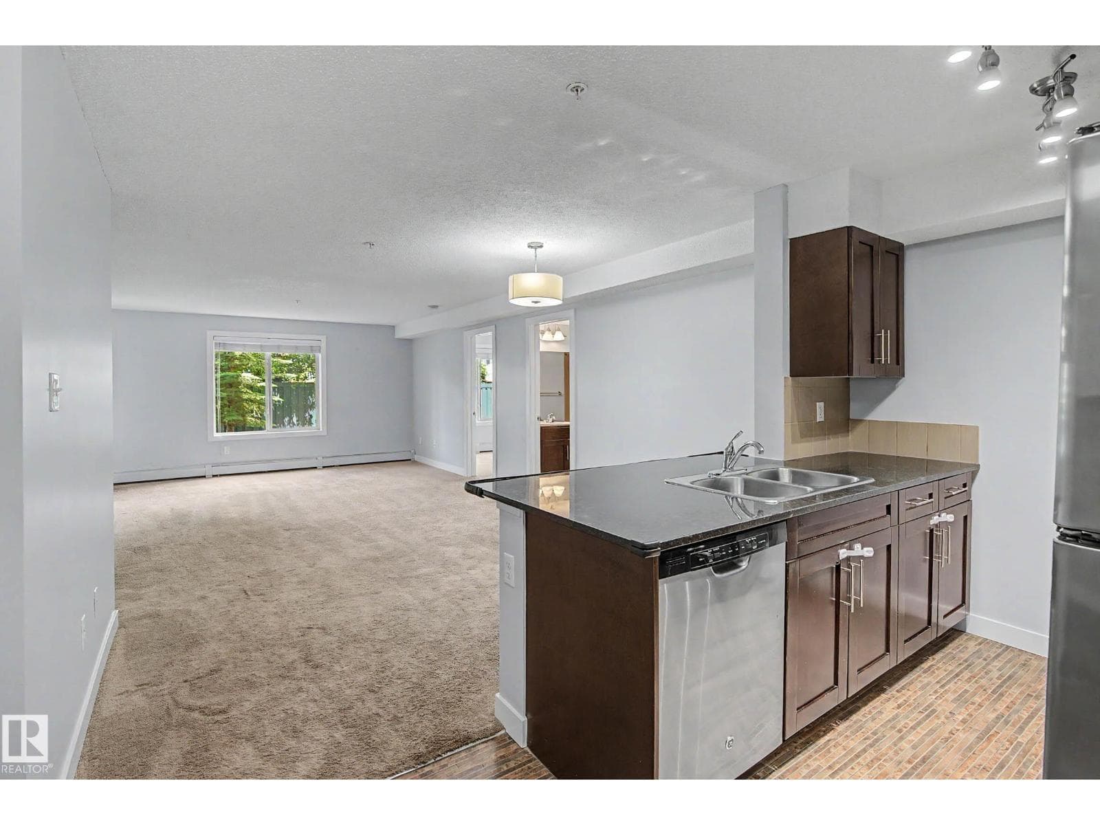 #108 11812 22 AV SW — photo 4