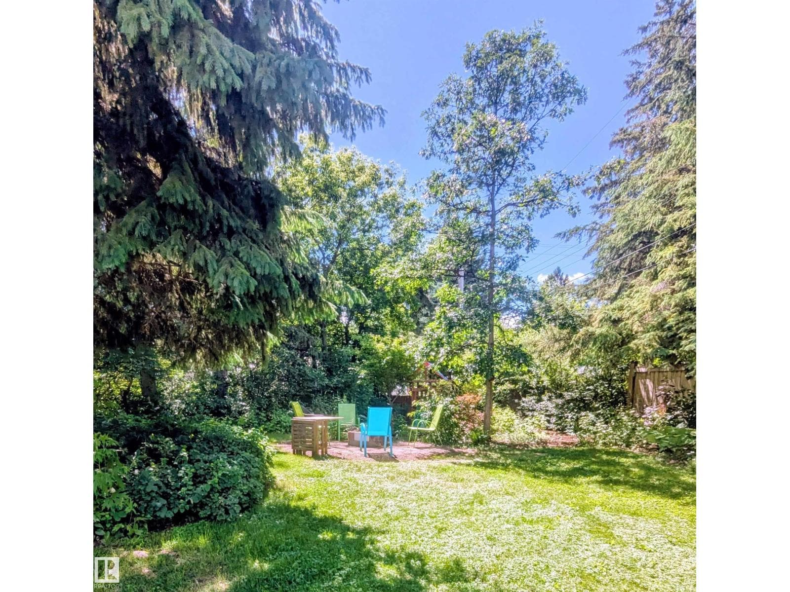 8 GARLAND PL — photo 3