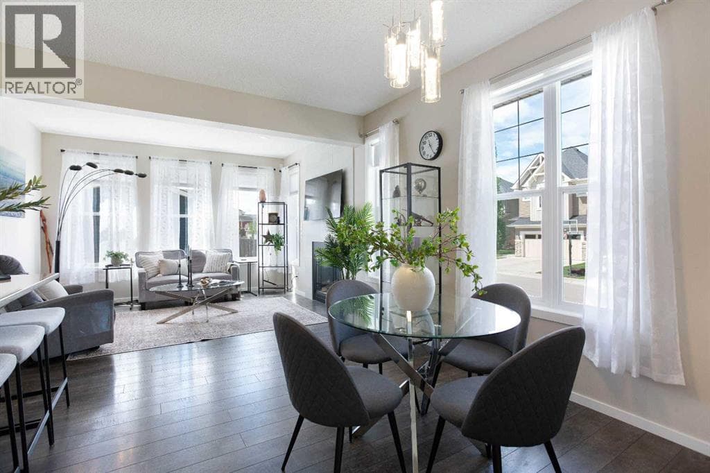 1765 Baywater Road SW — photo 5