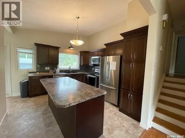 2104 Preston AVENUE S — photo 3