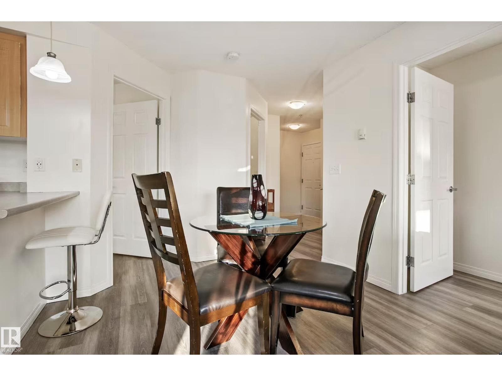 #217 630 MCALLISTER LO SW — photo 5
