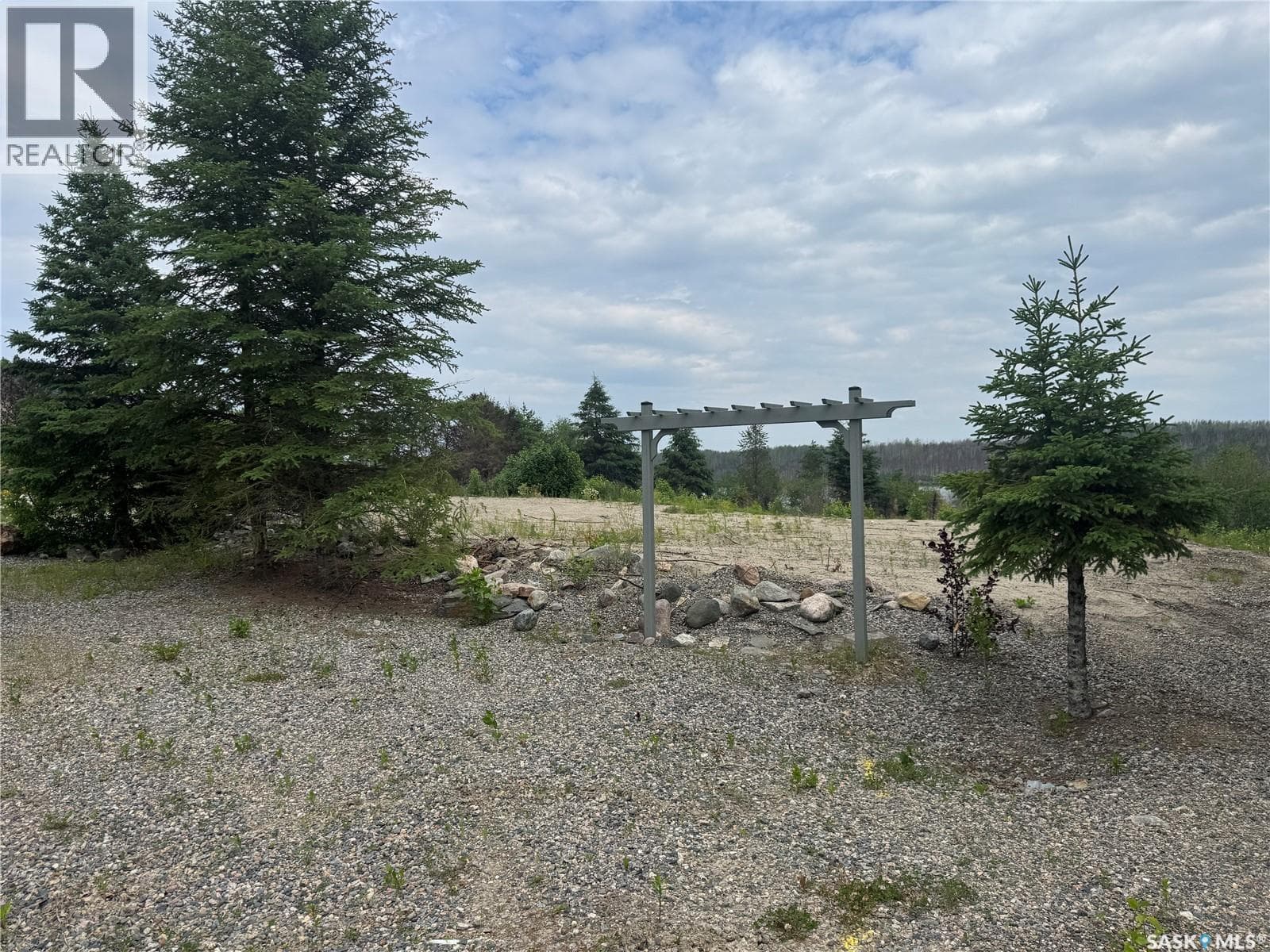 226 Eagle Point DRIVE — photo 2
