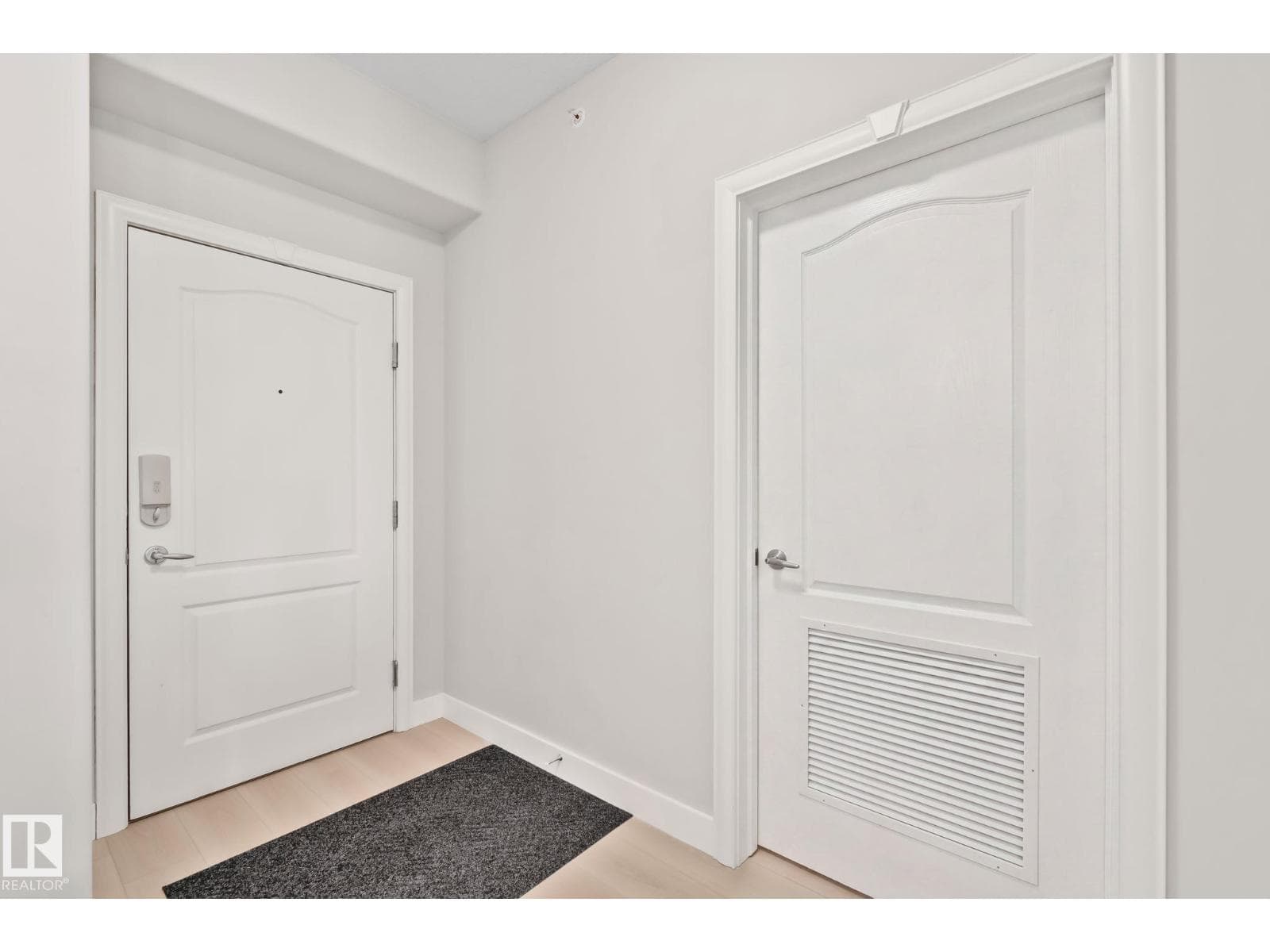 #432 1406 HODGSON WY NW — photo 3