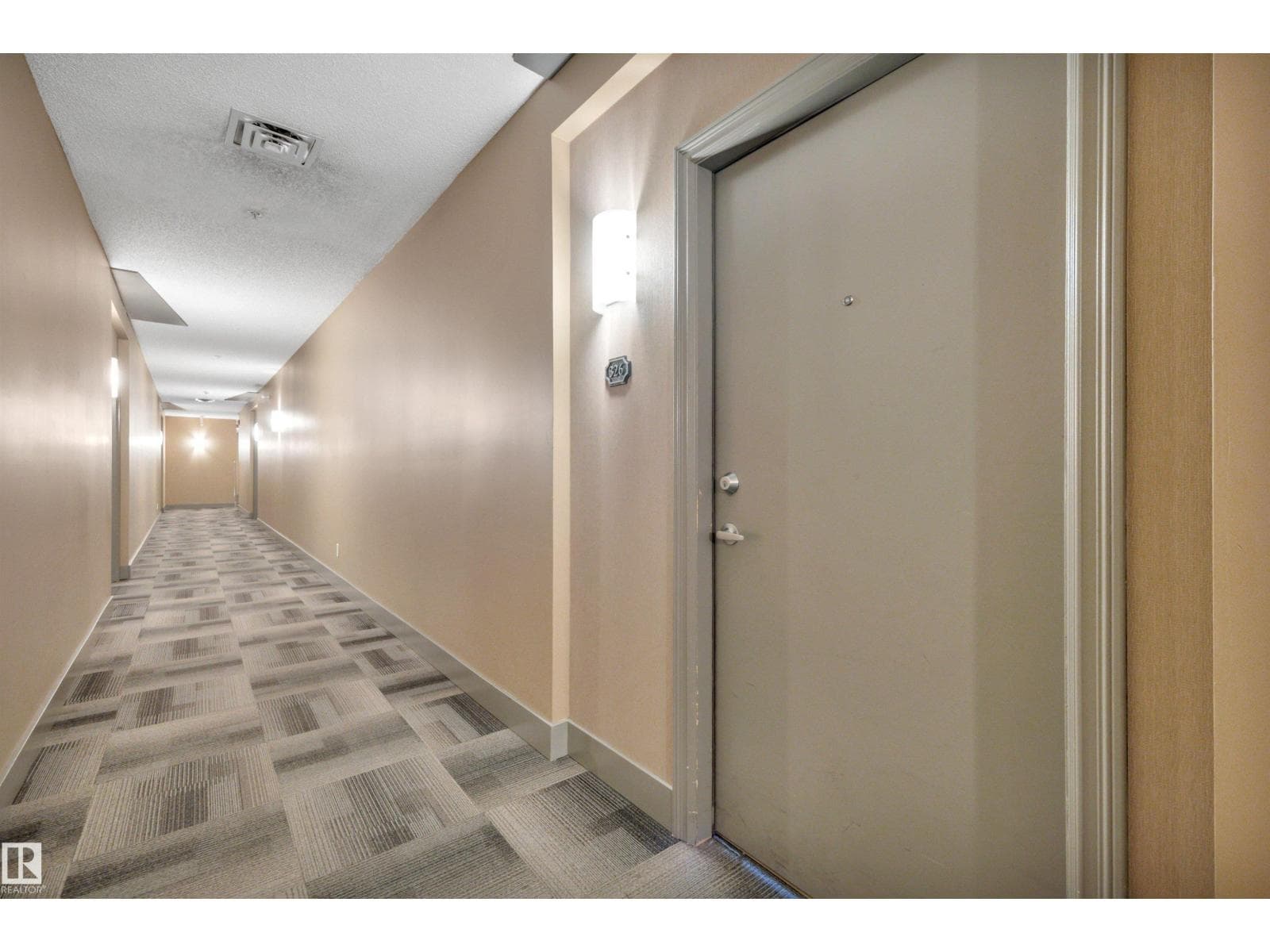 #326 226 MACEWAN RD SW — photo 5