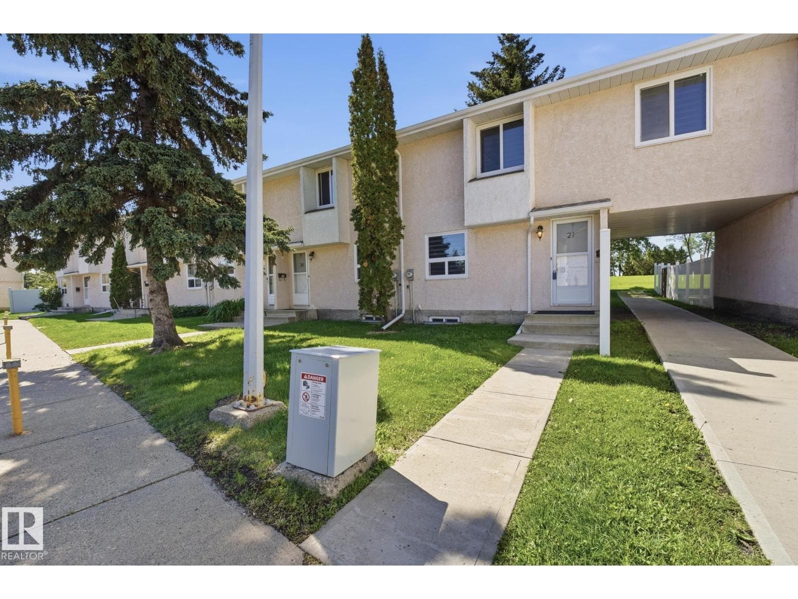 21 LAKEWOOD VG NW — photo 2